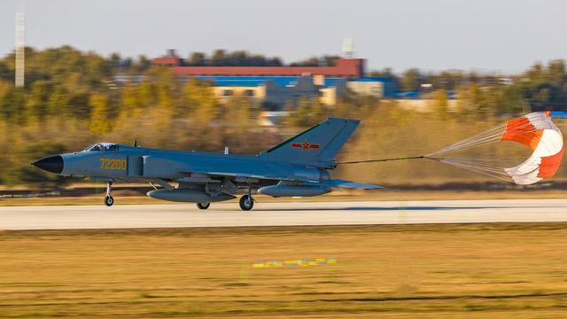 關(guān)于2022年殲-7還有多少架的探討，探討，殲-7戰(zhàn)機在2022年的數(shù)量概況