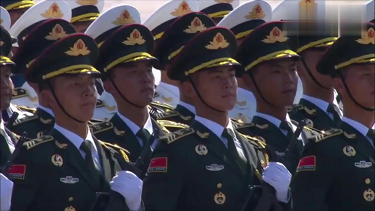 三軍儀仗隊(duì)霸氣視頻，展現(xiàn)雄壯軍威與卓越風(fēng)采，三軍儀仗隊(duì)雄壯風(fēng)采霸氣展現(xiàn)視頻，彰顯卓越軍威與風(fēng)采