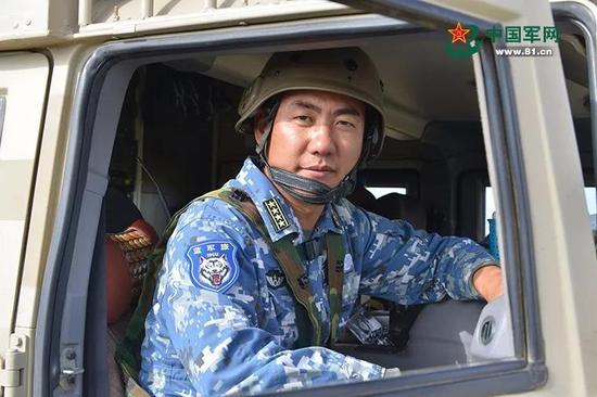 滿廣志現(xiàn)在是什么軍銜？深度解析其軍事生涯及成就，滿廣志的軍銜與軍事生涯，深度解析及成就概覽