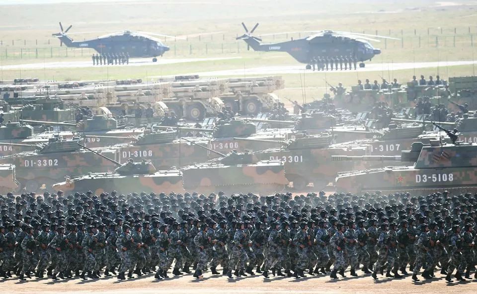 建軍90周年閱兵儀式，回顧輝煌歷程，展望嶄新未來，建軍90周年閱兵儀式，回顧輝煌歷程，展望嶄新未來，彰顯軍威國威的力量展示