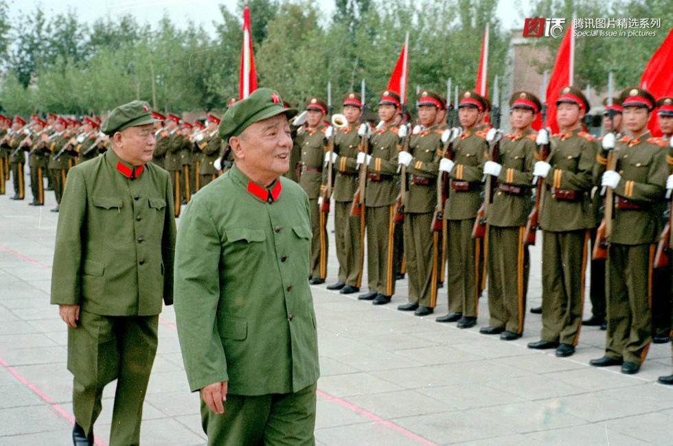 解放軍儀仗隊表演視頻，展現(xiàn)榮耀與力量，解放軍儀仗隊榮耀與力量的震撼表演視頻