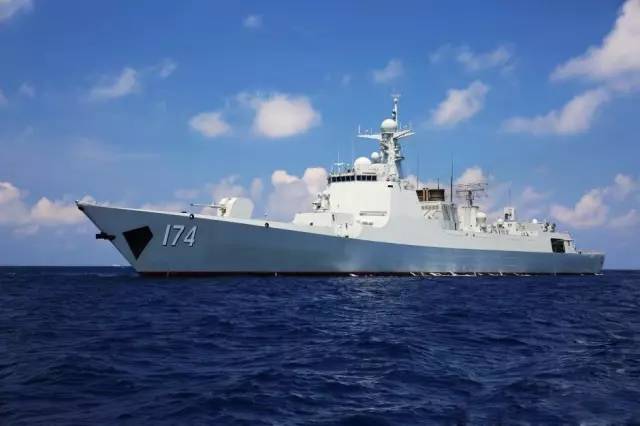 鄭州艦的服役地點(diǎn)，榮耀與擔(dān)當(dāng)?shù)囊娮C，鄭州艦榮耀見證，服役地點(diǎn)與擔(dān)當(dāng)?shù)臉s耀