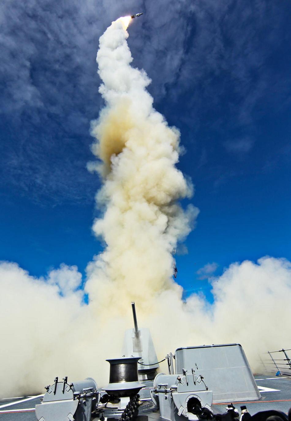 導彈驅逐艦與護衛(wèi)艦的區(qū)別，深入解析兩種軍艦的特性和功能，導彈驅逐艦與護衛(wèi)艦特性與功能深度解析，兩大軍艦類型之差異解析