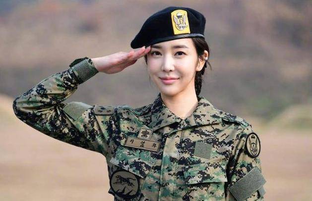 關(guān)于女兵征兵條件，探索未來的挑戰(zhàn)與機(jī)遇——以2024年為例，女兵征兵條件，探索未來挑戰(zhàn)與機(jī)遇——聚焦2024年展望