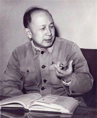 錢學(xué)森的成就和貢獻(xiàn)，偉大的科學(xué)家的一生，錢學(xué)森的偉大成就與科學(xué)貢獻(xiàn)，一生獻(xiàn)身于科學(xué)事業(yè)的光輝歷程