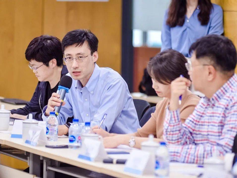王中王一肖中持嗎？深度解析背后的故事與真相，揭秘王中王一肖背后的故事與真相，深度解析與真相探討